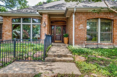 6809 Blue Mesa Dr, Dallas, TX 75252-6101