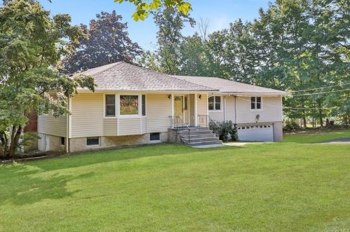 300 Westlake Dr, Valhalla, NY 10595-1022