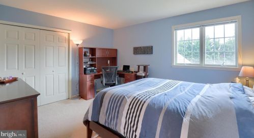 31 Lewiston Cir, Lancaster PA 17601-4883 exterior