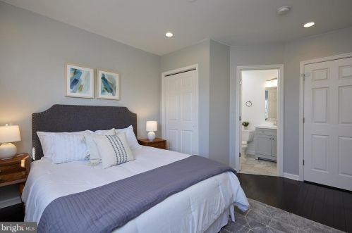 2207 14 St, Washington DC 20020-4954 exterior