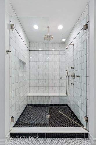 2044 Bissell St, Chicago IL 60614-4206 exterior