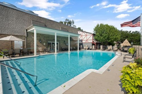 5837 Copperwood Ln, Dallas TX  75248-3540 exterior