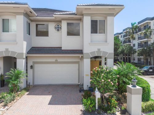 929 Sweetwater Ln, Boca Raton, FL 33431-7116