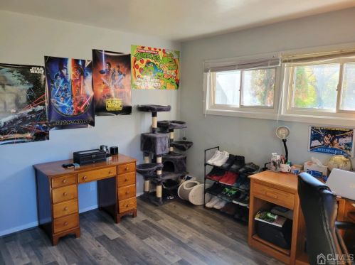 462 Old Post Rd, Edison NJ  08817-4646 exterior