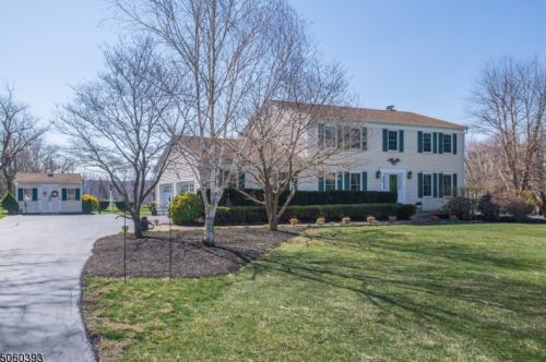 404 Watters Rd, Hackettstown, NJ 07840-5705