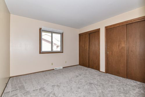 4917 Imperial Cir, Milwaukee WI 53220-4627 exterior