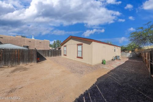 55 King Rd, Tucson, AZ 85705-3309