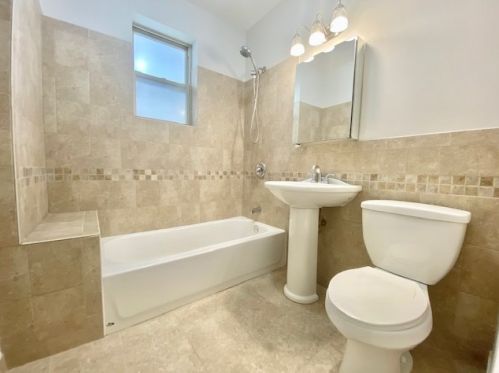 2528 Hamlin Ave, Chicago IL 60655-3916 exterior