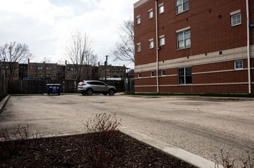 4642 Woodlawn Ave, Chicago IL 60653-4591 exterior