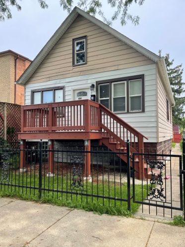 9225 Ellis Ave, Chicago, IL 60619-7824