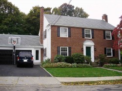 222 Ward St, Newton, MA 02459-1329
