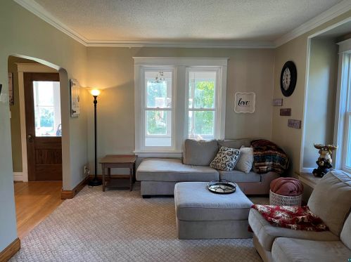 207 Anoka St, Duluth MN 55803-1918 exterior