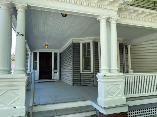 10 Germain St, Worcester, MA 01602-2105