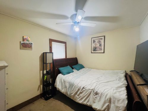 2013 70, Milwaukee WI 53213-1947 exterior