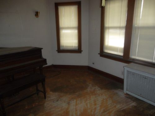 3700 65 St, Chicago IL 60629-5554 exterior