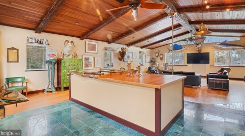 4512 Dolphin Ln, Alexandria VA 22309-3110 exterior