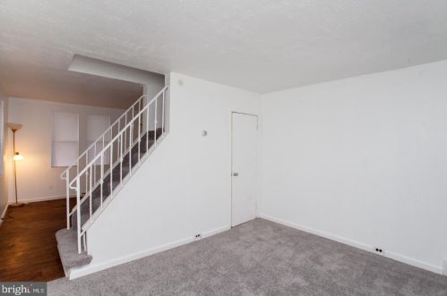 1407 Liberty St, Trenton NJ 08629-2214 exterior