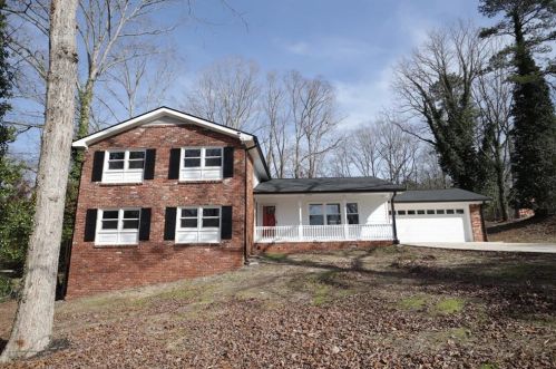 3220 Rockview Dr, Lithonia GA  30038-3030 exterior