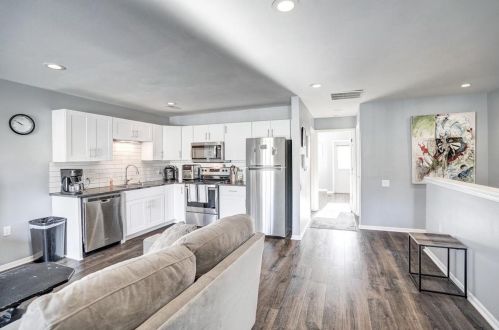 627 Dayton St, Madison WI  53703-2335 exterior