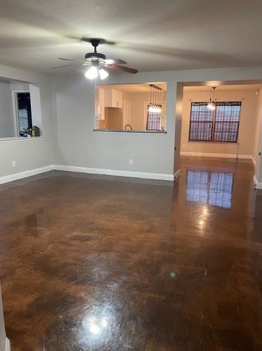 6035 Harbor Glen Dr, Dallas TX  75249-2826 exterior