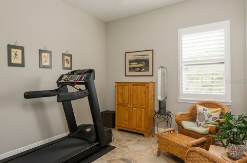 3017 Ballast Point Blvd, Tampa FL 33611-3902 exterior