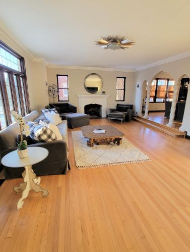 5525 Berkeley Blvd, Milwaukee WI 53217-5139 exterior