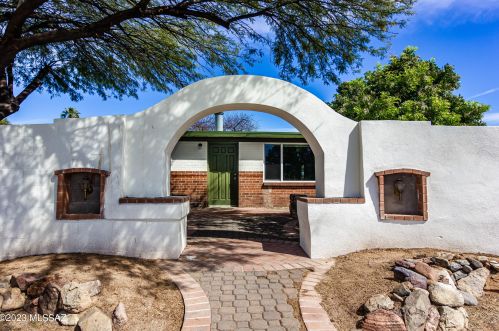 4873 28th St, Tucson, AZ 85711-6416