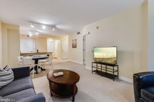 631 D St, Washington DC 20004-2902 exterior