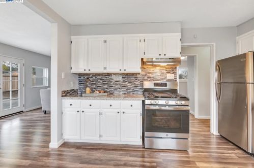 2737 Eastgate Ave, Concord CA 94520-4726 exterior