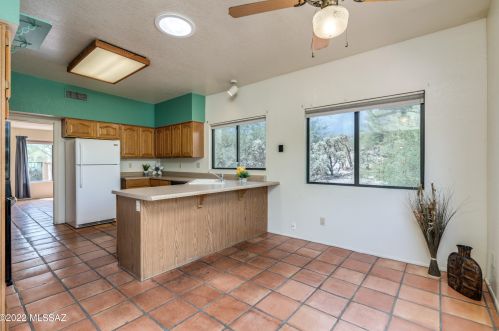 1035 Camino Diestro, Tucson AZ 85704-7694 exterior