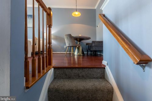 8507 Towne Manor Ct, Alexandria VA  22309-4504 exterior