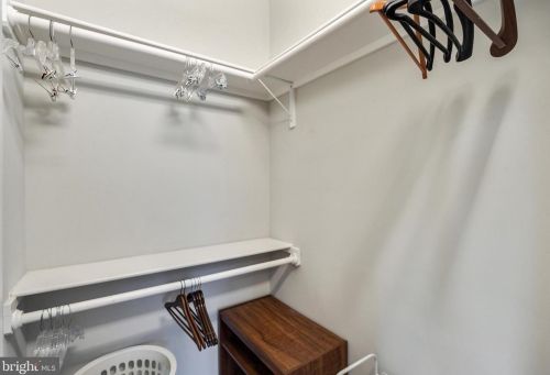 8708 Camden St, Alexandria VA 22308-2318 exterior