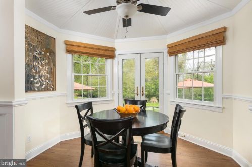 834 Princeton Kingston Rd, Princeton NJ 08540-4128 exterior