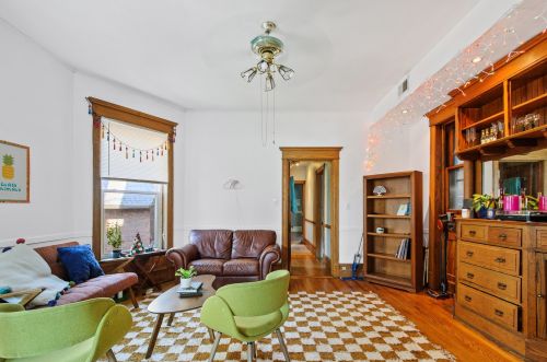 650 Barry Ave, Chicago IL 60634-4912 exterior