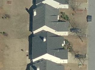 2808 Hillvale Cove Dr, Lithonia, GA 30058-1855