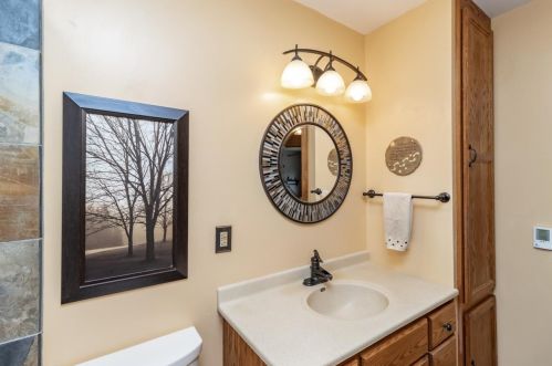 8292 Cleadis Ave, South Saint Paul MN 55076-3320 exterior