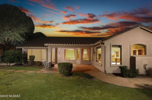 11438 Mtn Breeze Dr, Tucson AZ 85737-7247 exterior