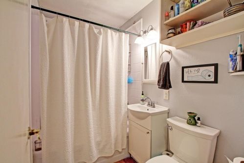 302 Reading St, Folsom CA 95630-3028 exterior