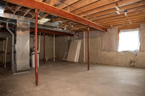 5806 Coddington Ln, Kalamazoo MI 49009-1791 exterior