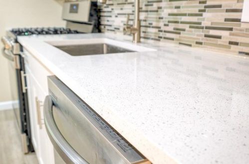 134 Crestwood Dr, Pittsburgh PA  15209-1008 exterior