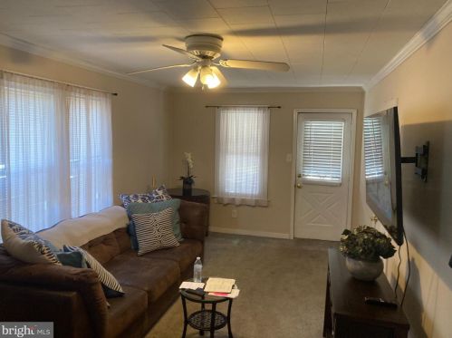 46 Central Ave, Trenton, NJ 08618-1717