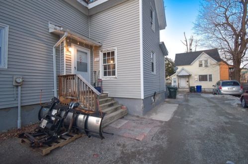 75 Sherman St, Springfield MA 01109-3515 exterior