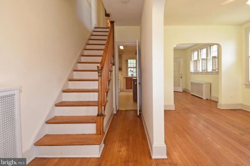 18 Sunset Dr, Alexandria VA  22301-2636 exterior