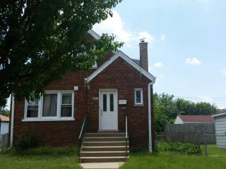 4131 69th St, Chicago, IL 60629-5707