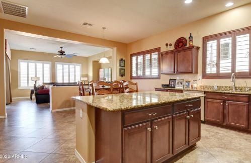 44008 50 Ln, Phoenix AZ 85035-2017 exterior