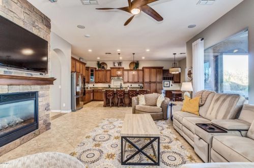 16417 28th Ave, Phoenix, AZ 85045-4203