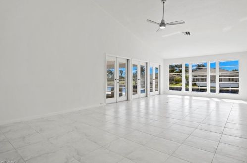 454 Flamingo Ave, Naples FL 34108-2111 exterior