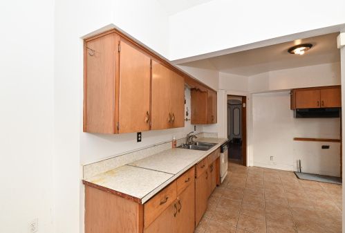 2635 60, Milwaukee WI 53219-2602 exterior