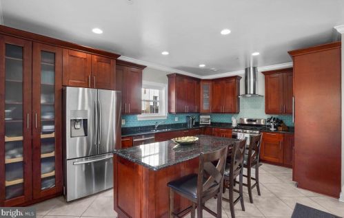 2701 Wisconsin Ave, Washington DC  20007-4604 exterior