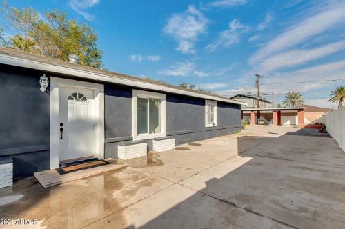 395 21st Ave, Phoenix AZ 85027-3422 exterior